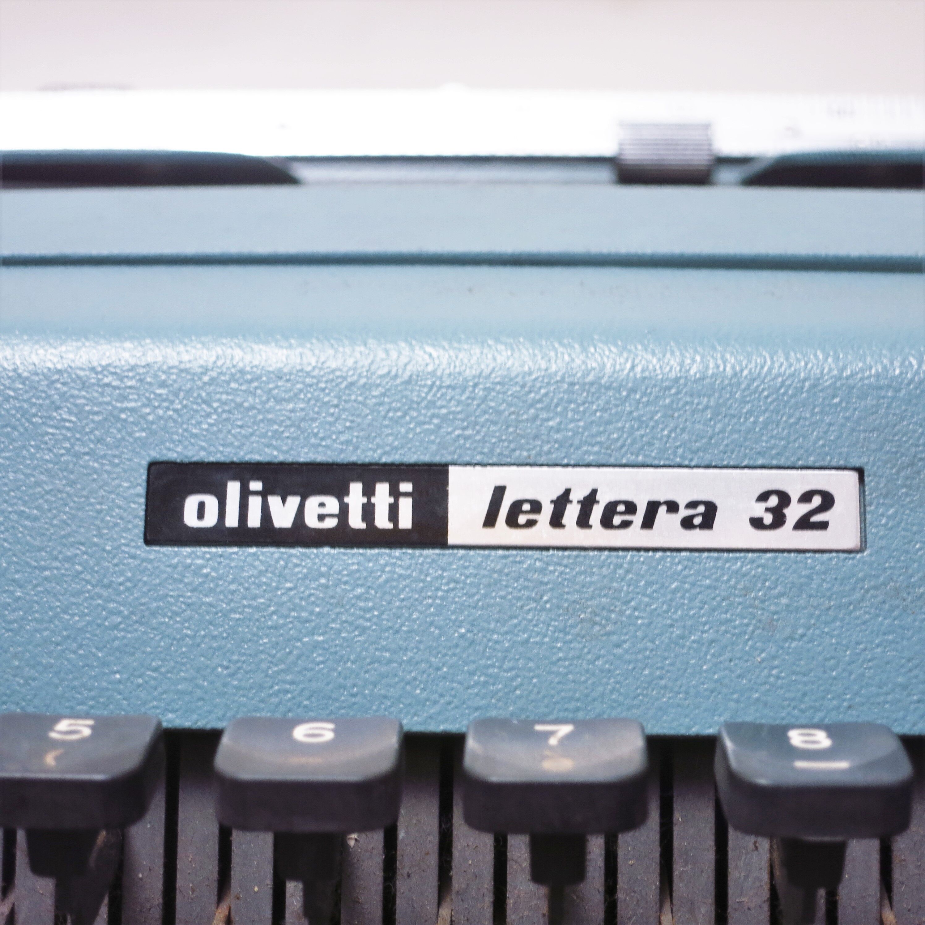 Lettera 22 Olivetti Writing Machine 50s