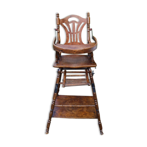 Chaise haute pour enfant