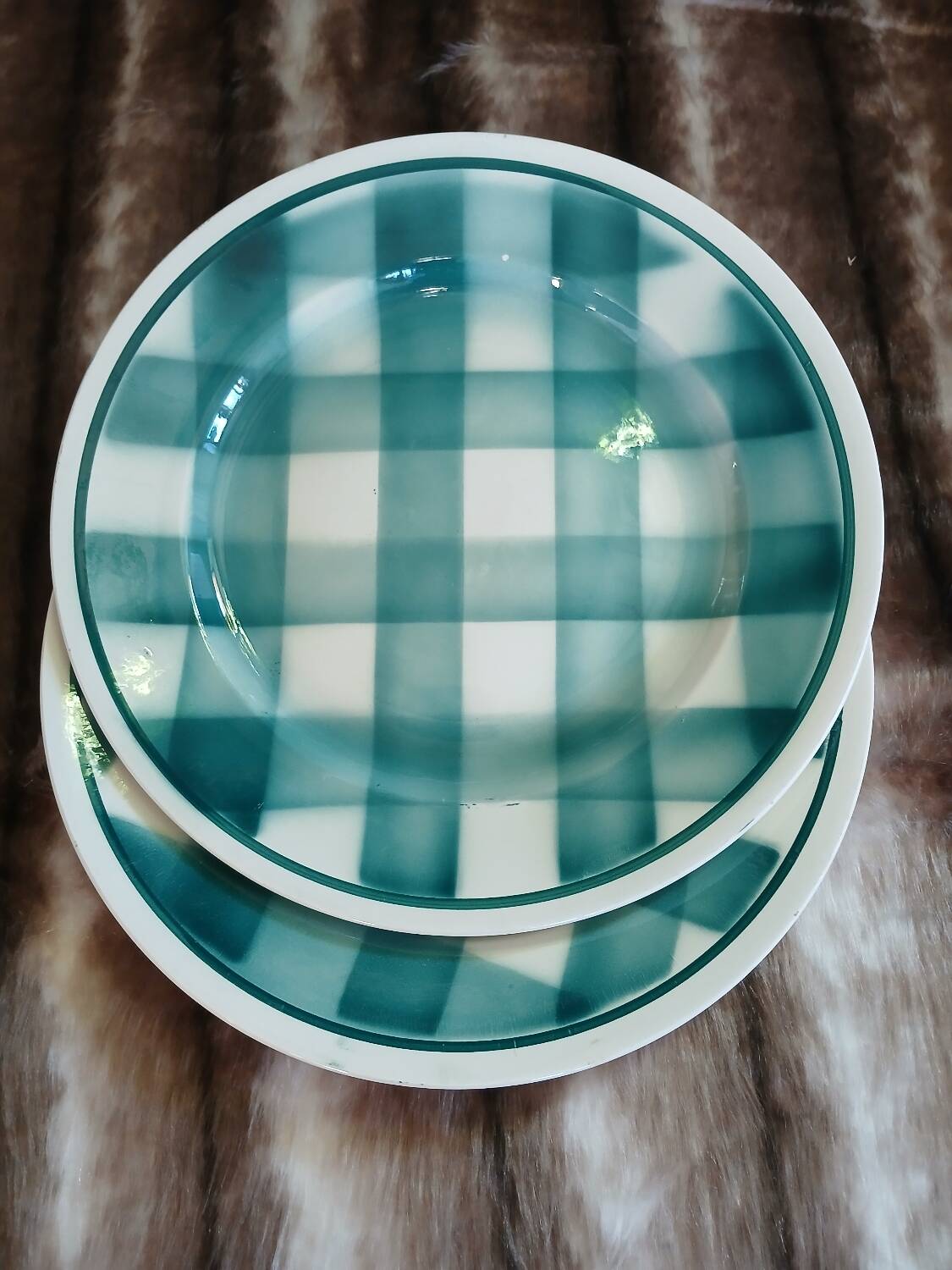2 old round checkered plates