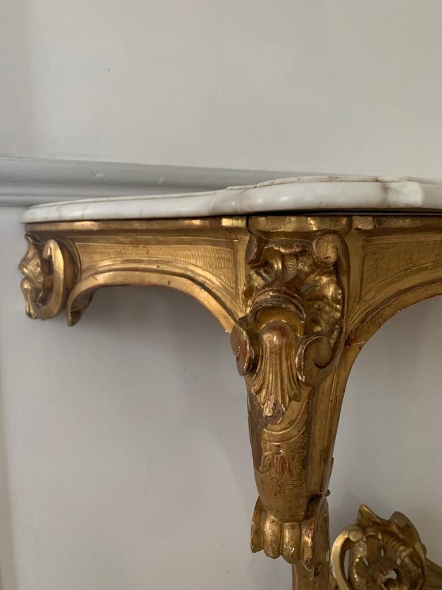 Console style louis xv, bois dorée et marbre, xixème siècle
