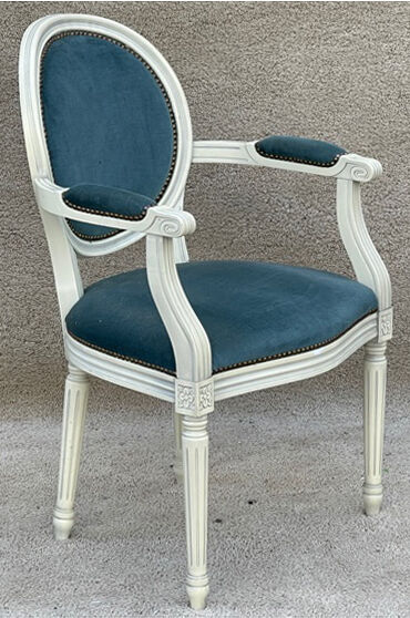 Convertible armchair