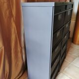 Industrial furniture with 10 metal lockers “Ronéo”