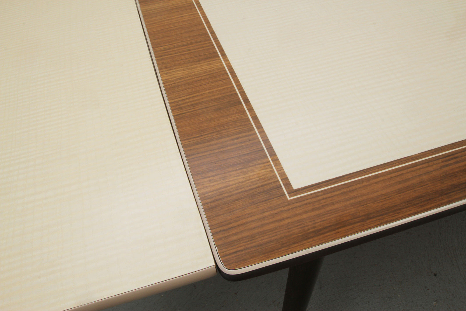 Adjustable coffee table formica 1950