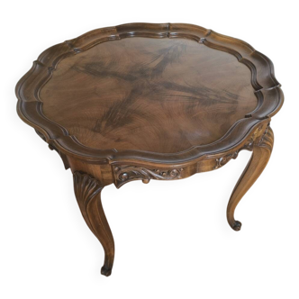Regency round wooden coffee table