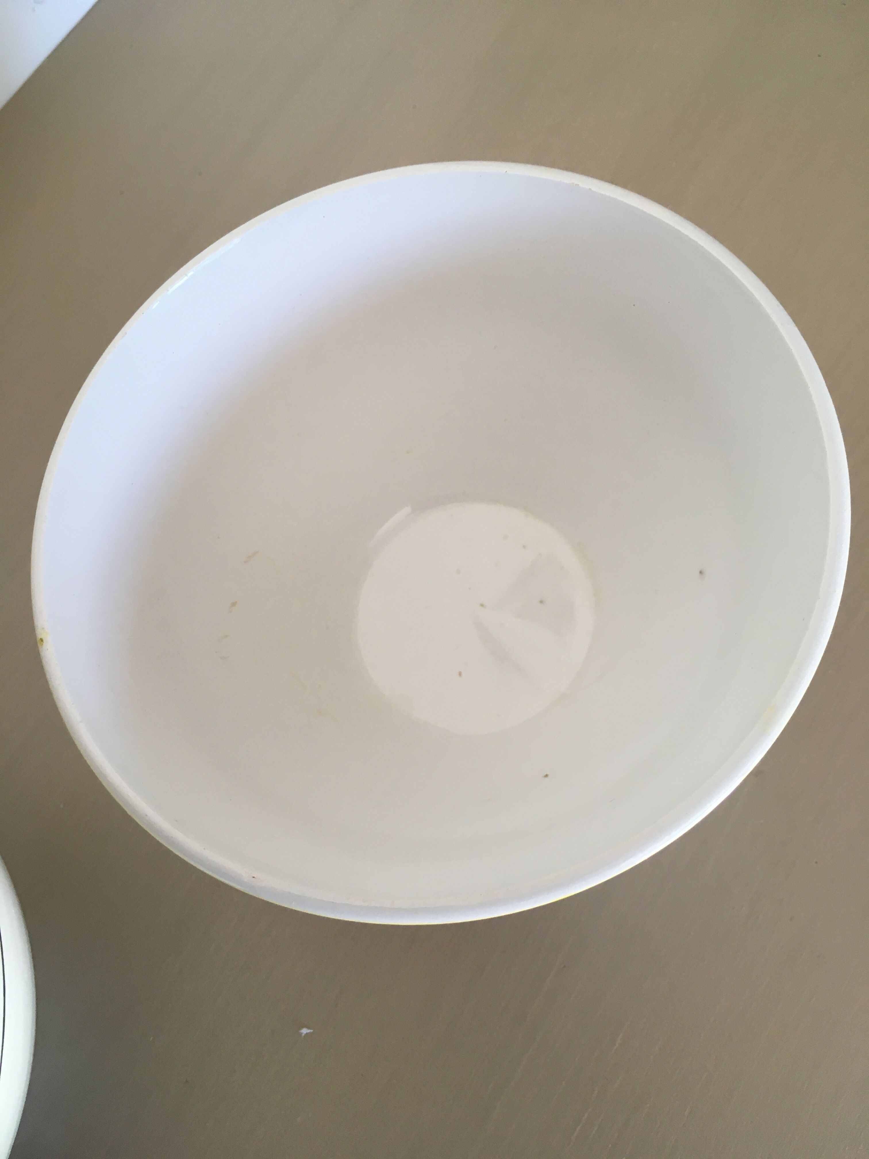 2 vintage earthenware bowls