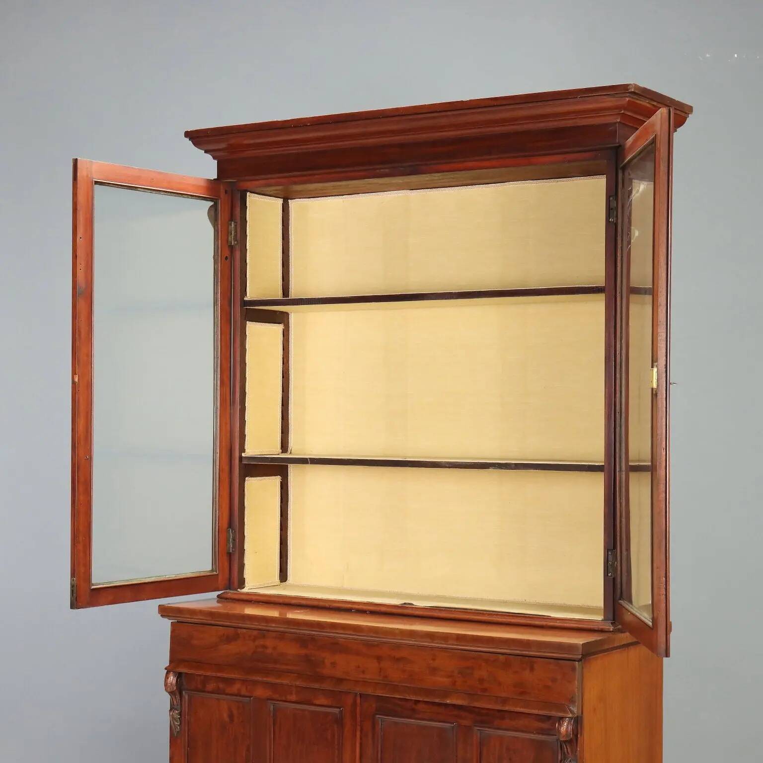 Louis-Philippe antique mahogany buffet, United Kingdom, 19th century.