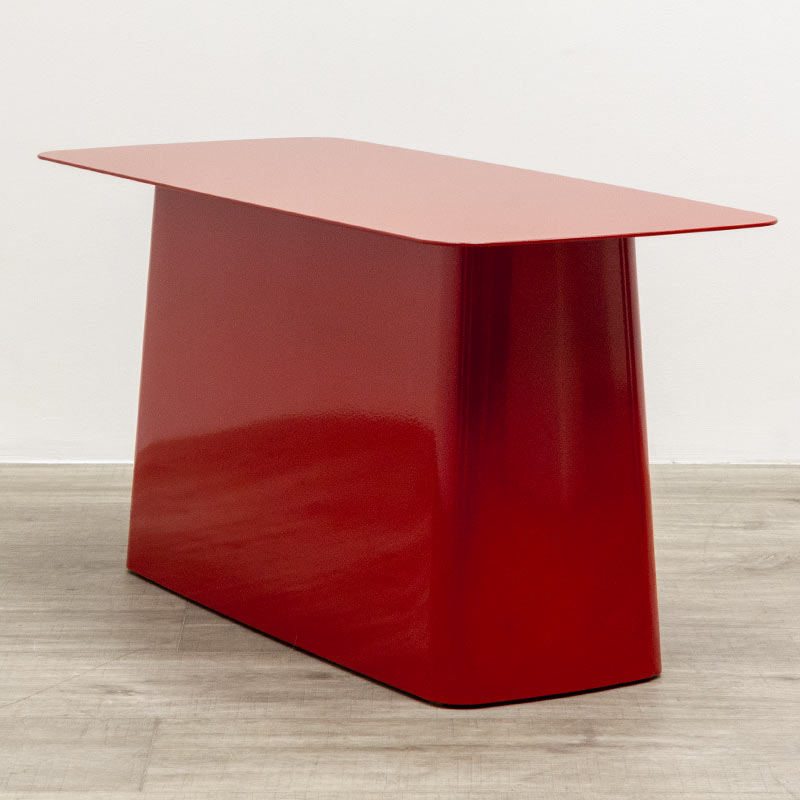 Red coffee table Vitra metal side table