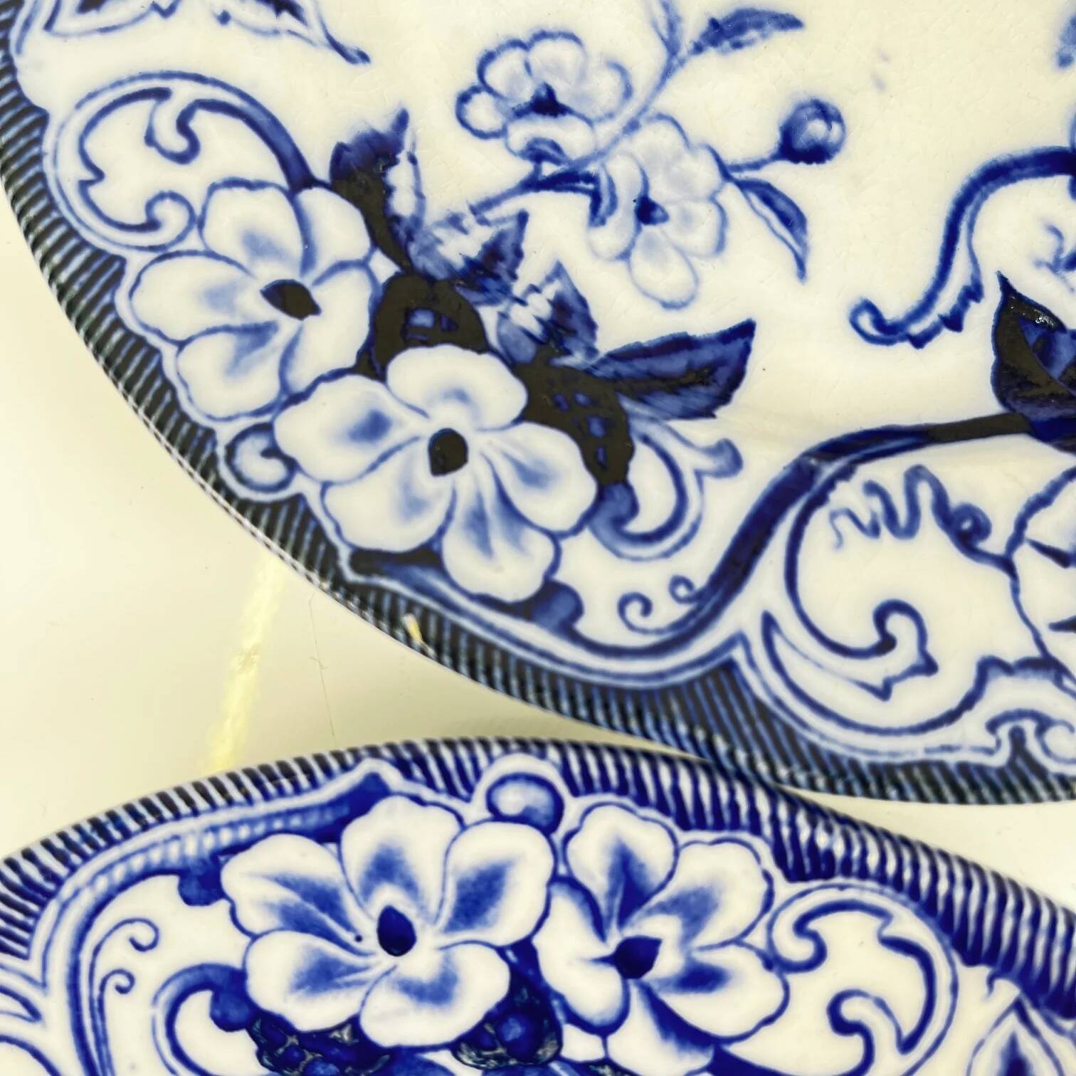 Set of 4 dessert plates in ironstone "Flora" – Creil and Montereau, 19th century, blue