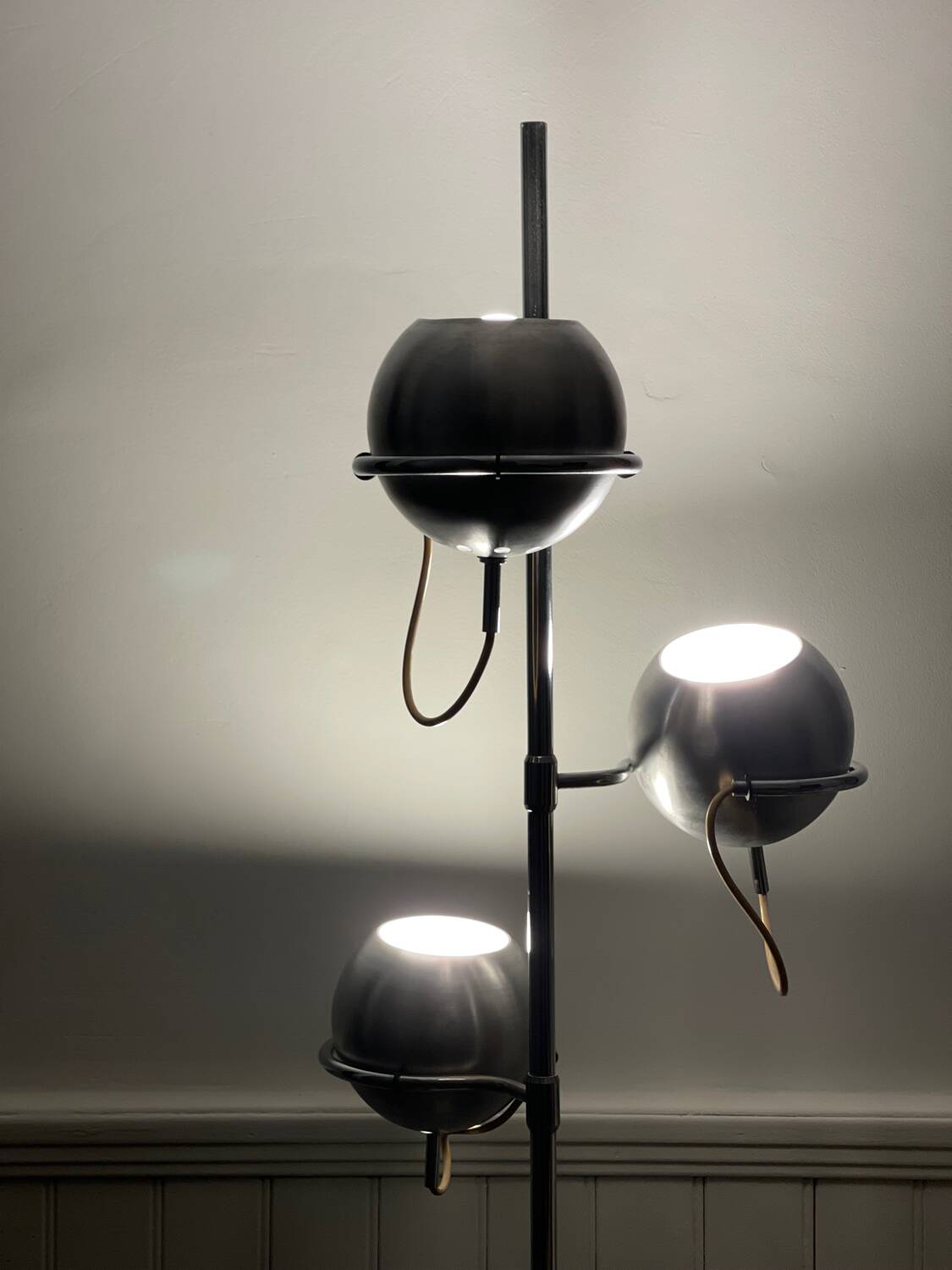 Monix eye ball floor lamp for Étienne Fermigier