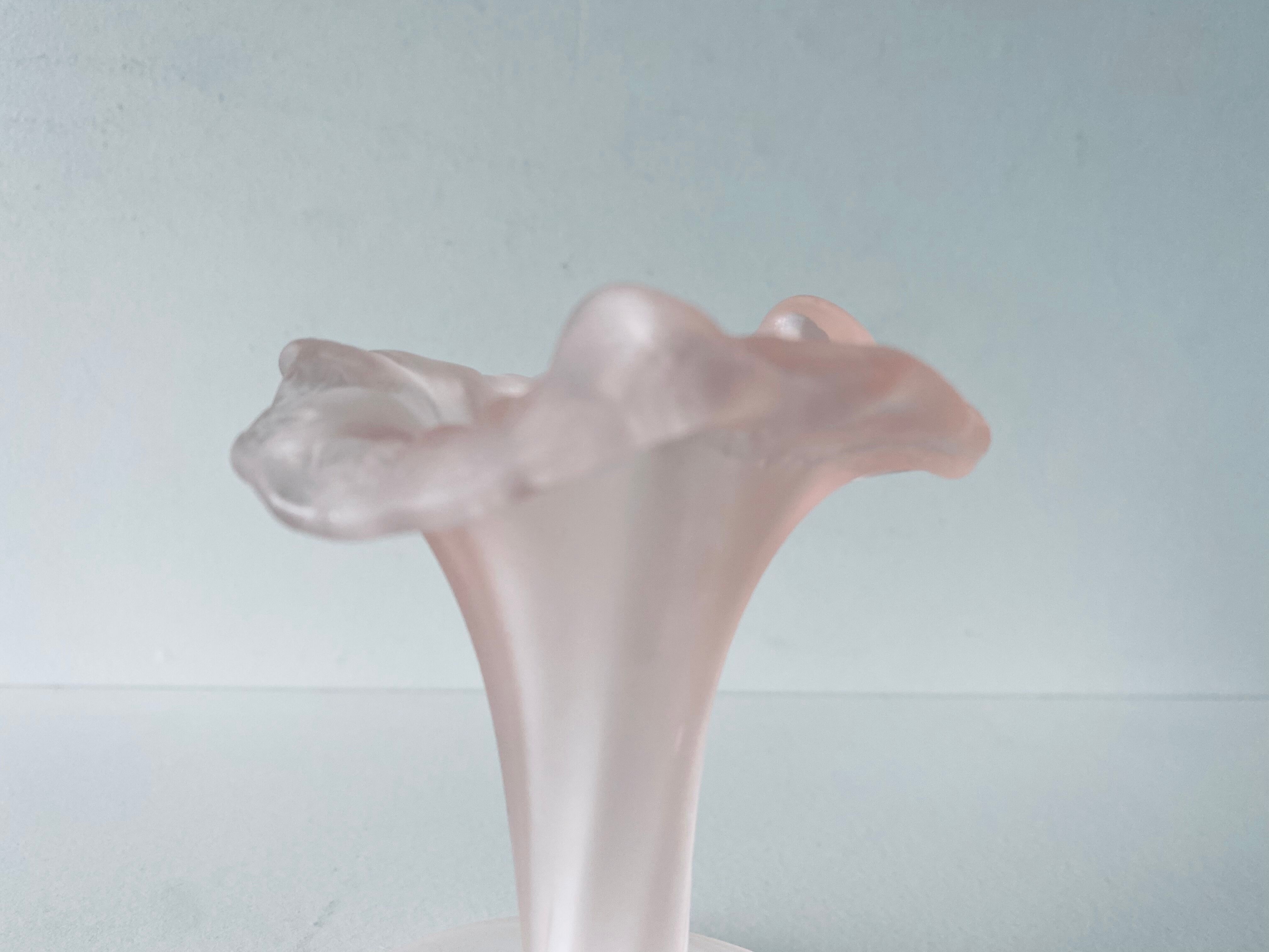 Pink Murano corolla vase