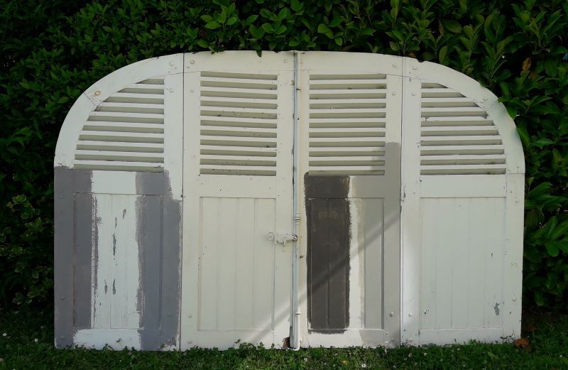 Curved shutters oak and fir H156xL245
