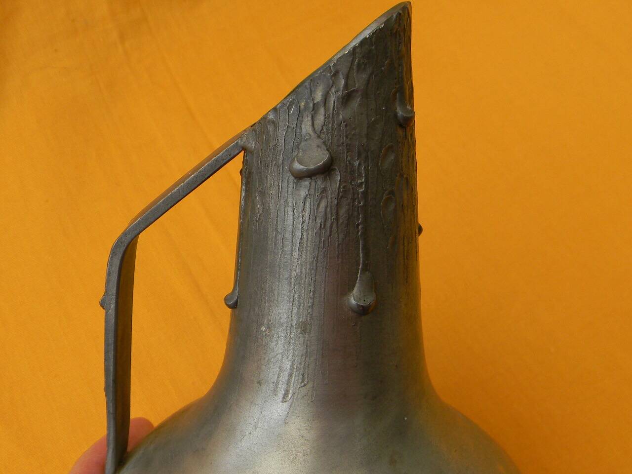 Small art deco pewter vase signed peltro.