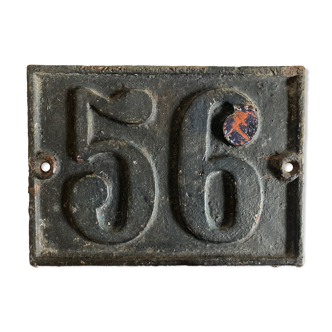 Plaque de maison numéro 56 en fonte 1950