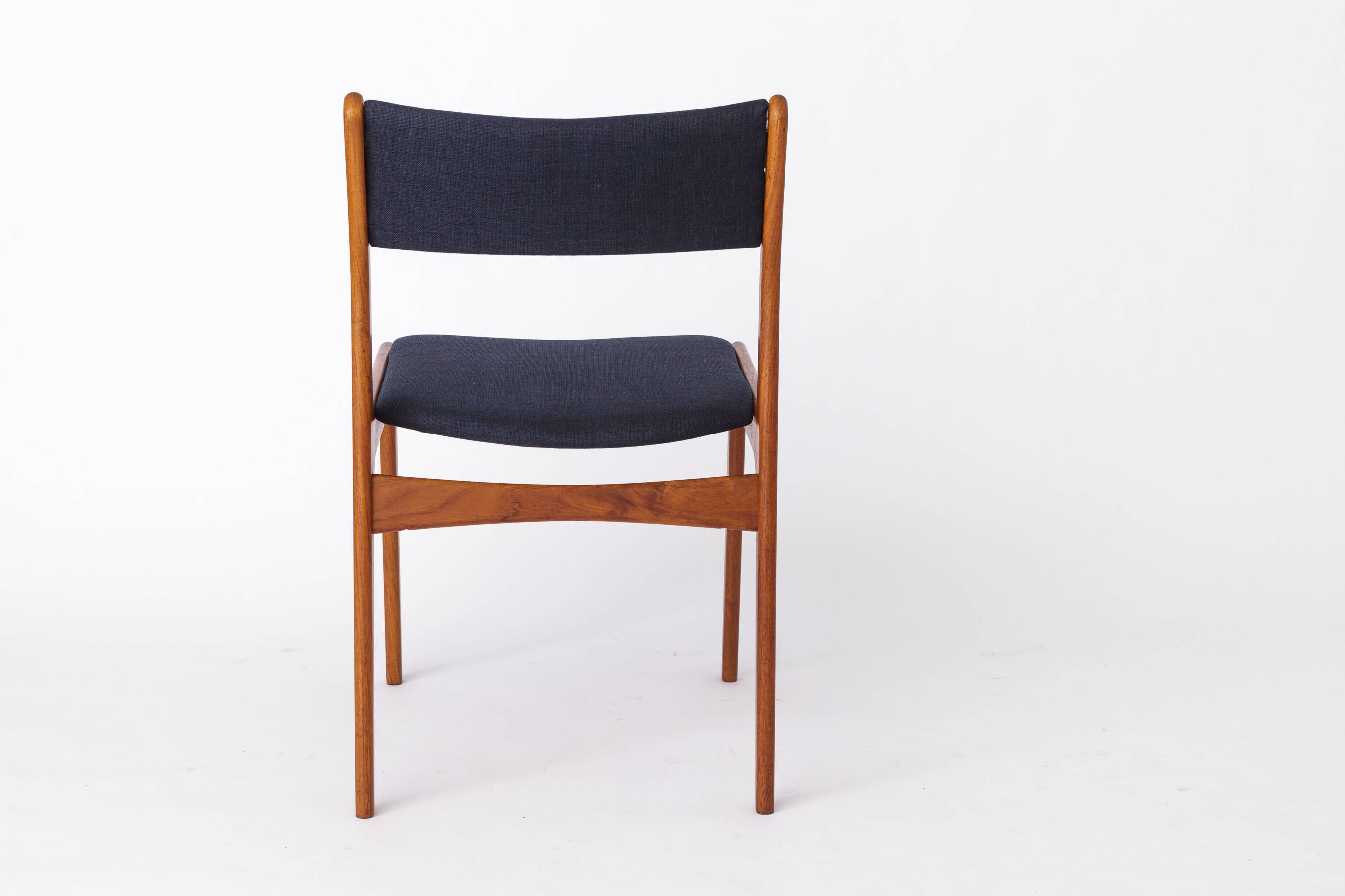 Set of 4 Vintage Danish Teak Chairs | Johannes Andersen | Idum Møbelfabrik