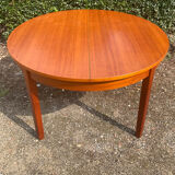 Scandinavian extending table from the 60s and 70s
