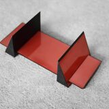 Porte-livres en plastique rouge Vintage Mid-Century Italian Modern Space Age