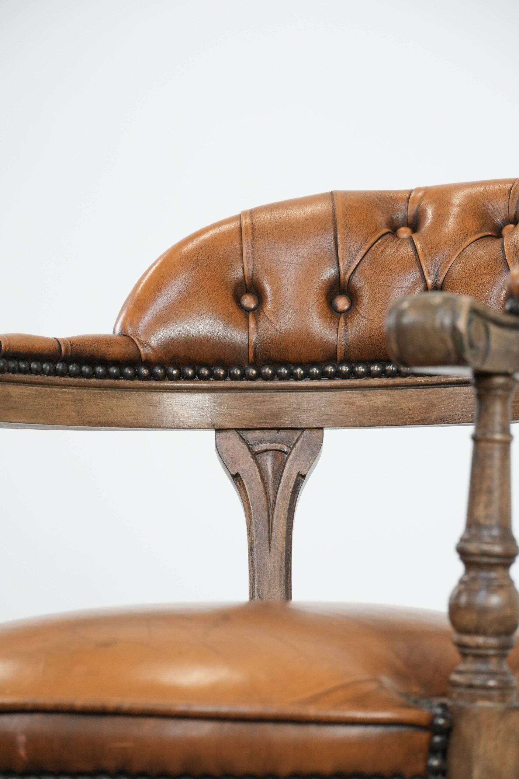 Chaise de bureau chesterfield en cuir de vache classique et intemporelle de style anglais