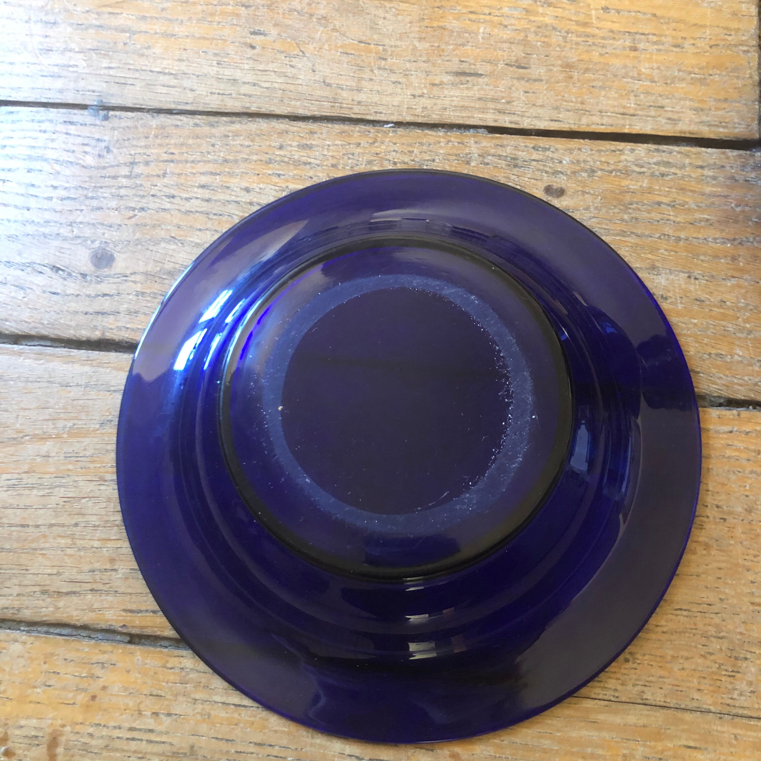 Night carafe and its blue glass saucer