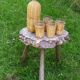 Bouteille et verres en rotin