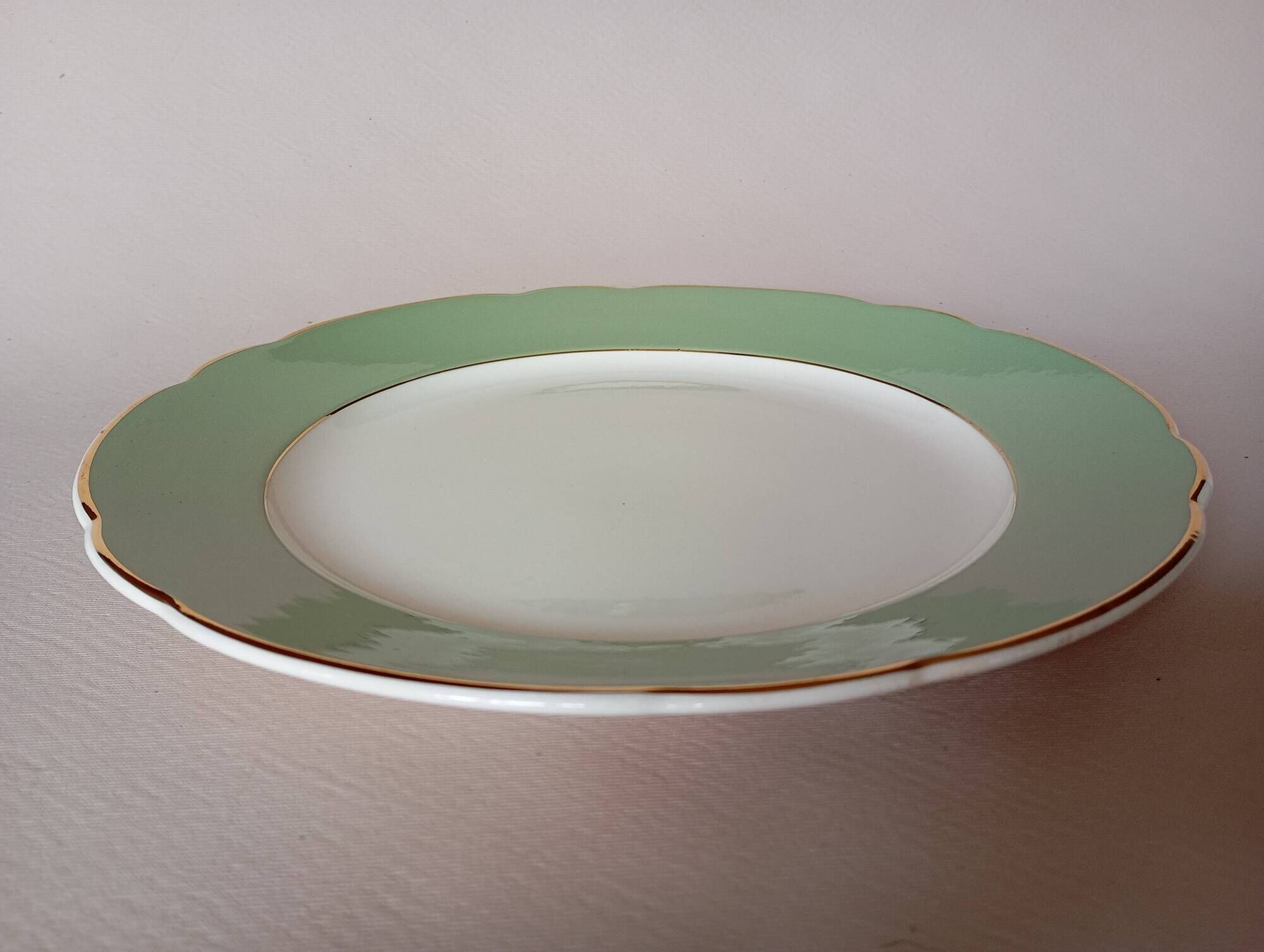 Villeroy & Boch Mettlach celadon and gold round dish, vintage 1960s