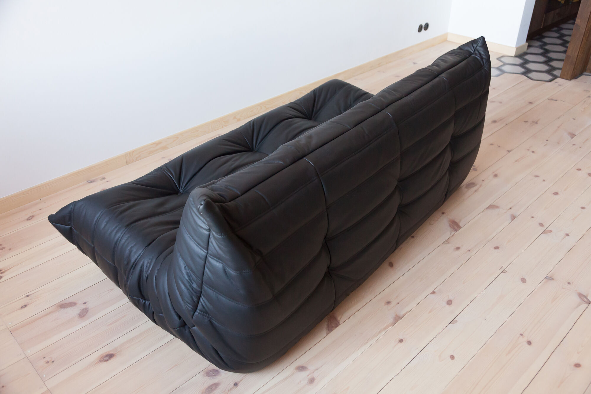 Togo sofa model designed by Michel Ducaroy 1973