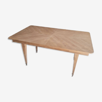 Table scandinave en bois