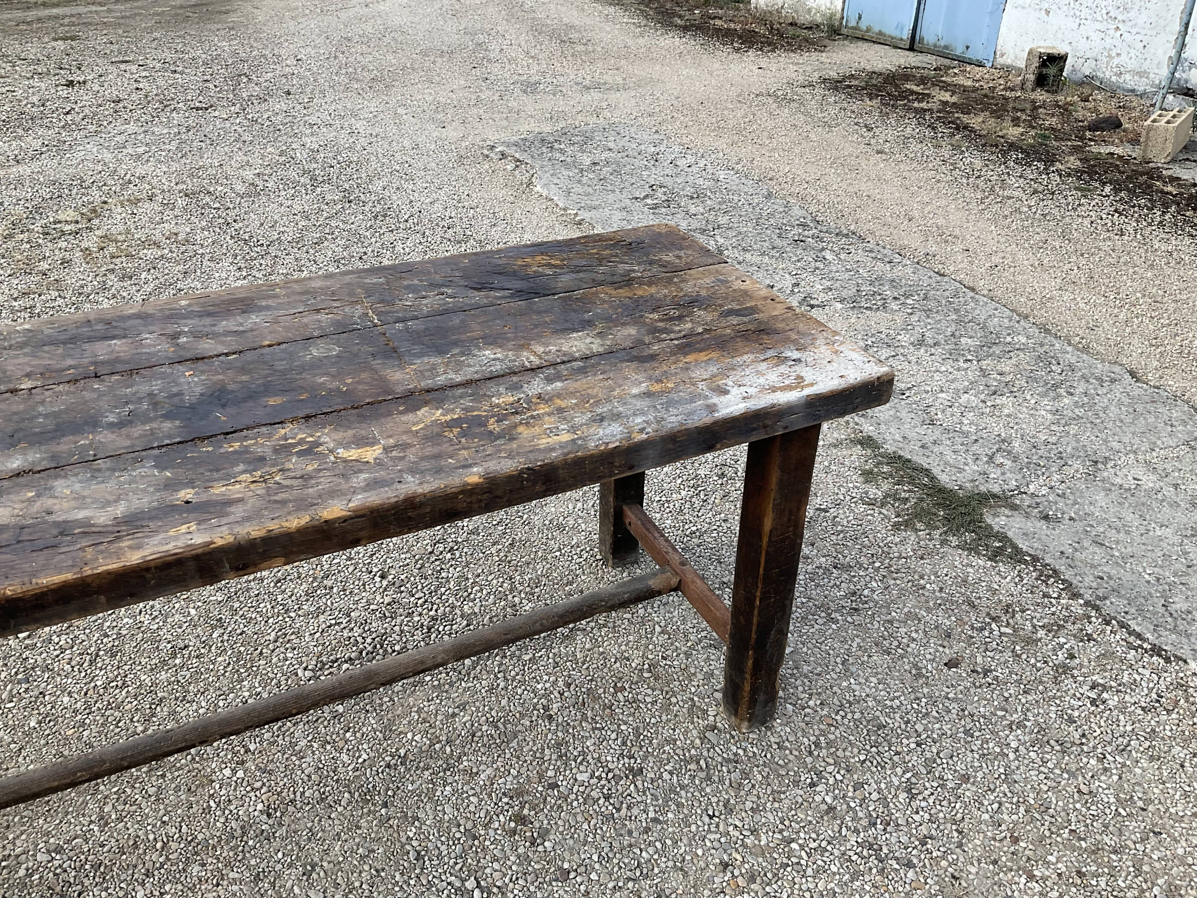 Farm table