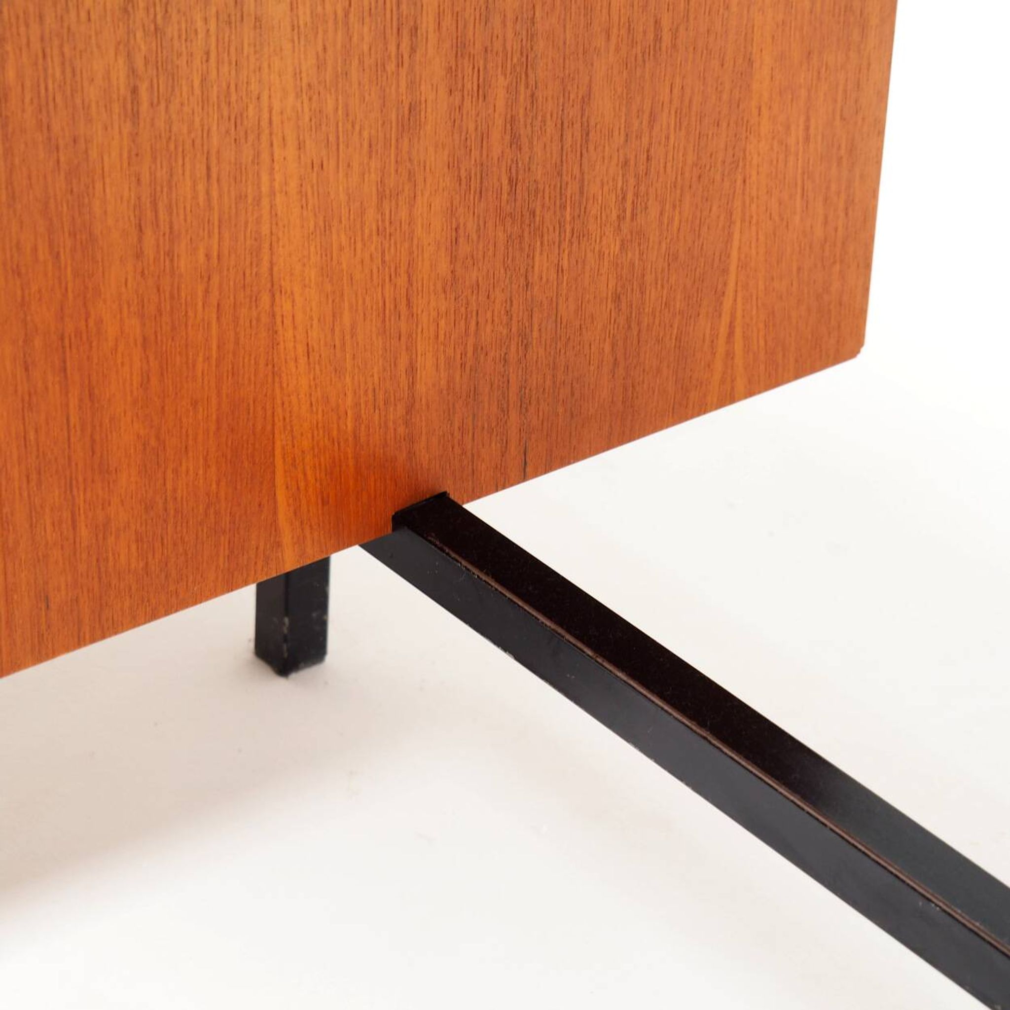Vintage Mid-Century Desk by Pastoe – Dutch Functionalism from the 1950s