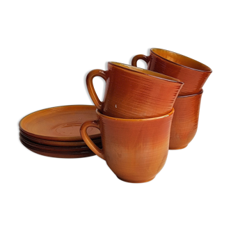 Tasses et soucoupes