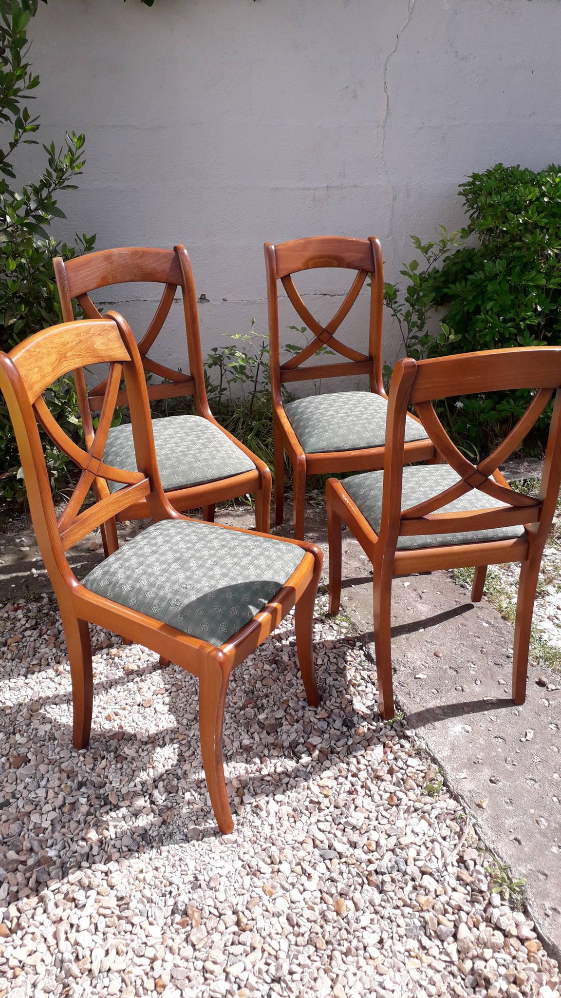 living room chairs
