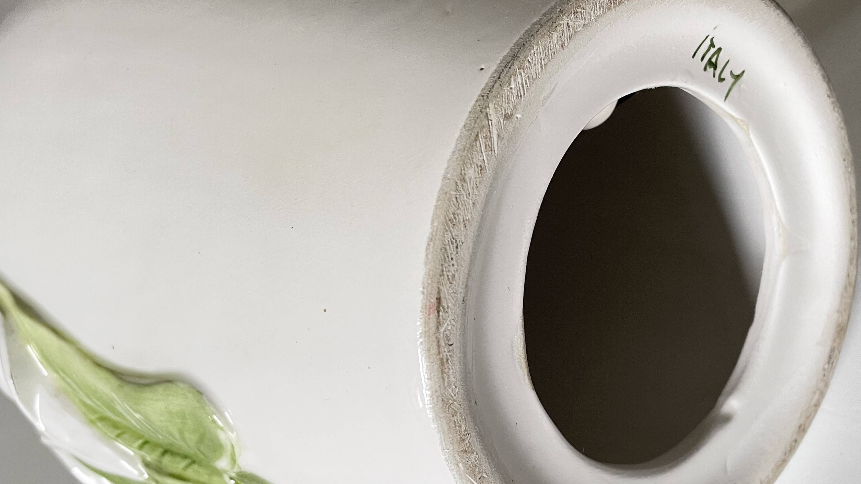 Italian ceramic lamp with arum flowers