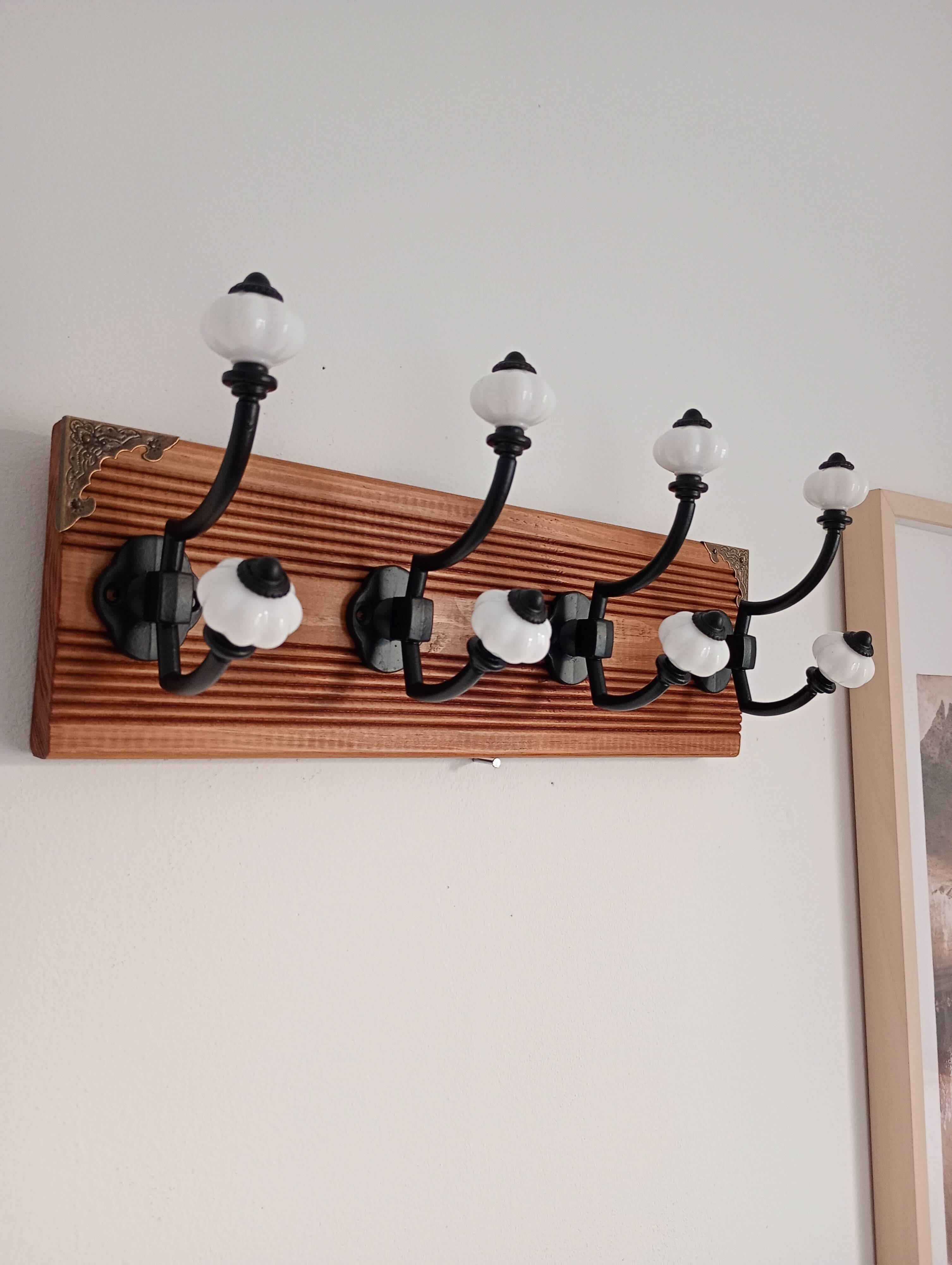 Vintage-style wall coat rack – 4 double hooks – 40 cm