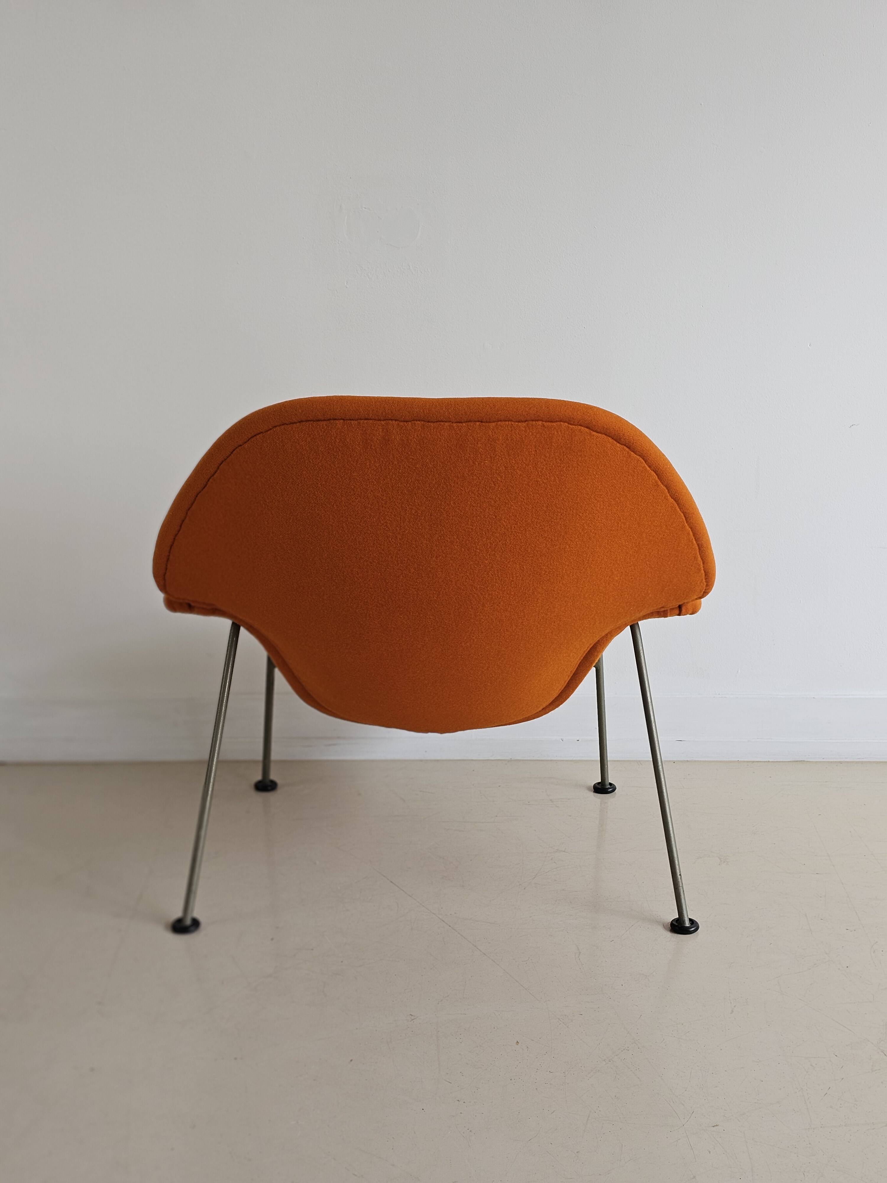 Vintage F555 chair by Artifort