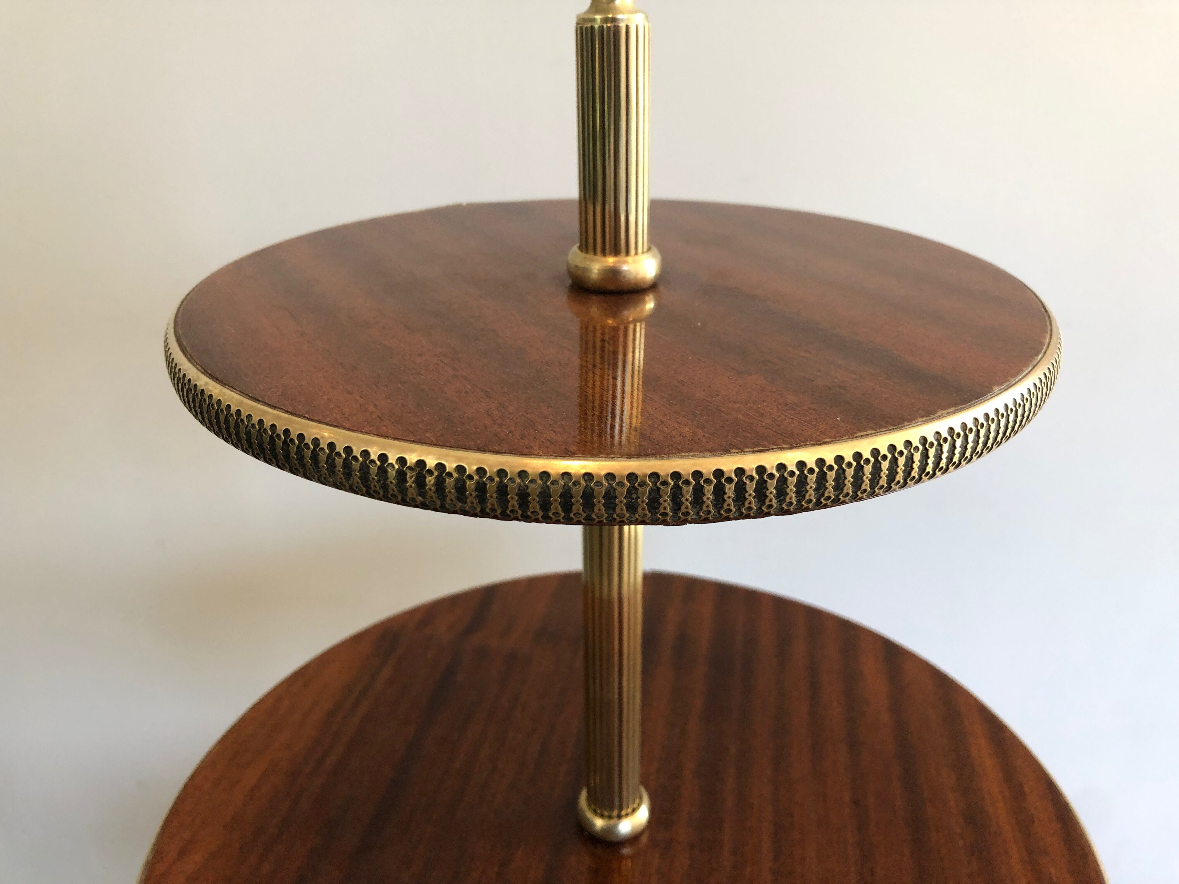 Round table of neoclassical style with triple plateaux 1940