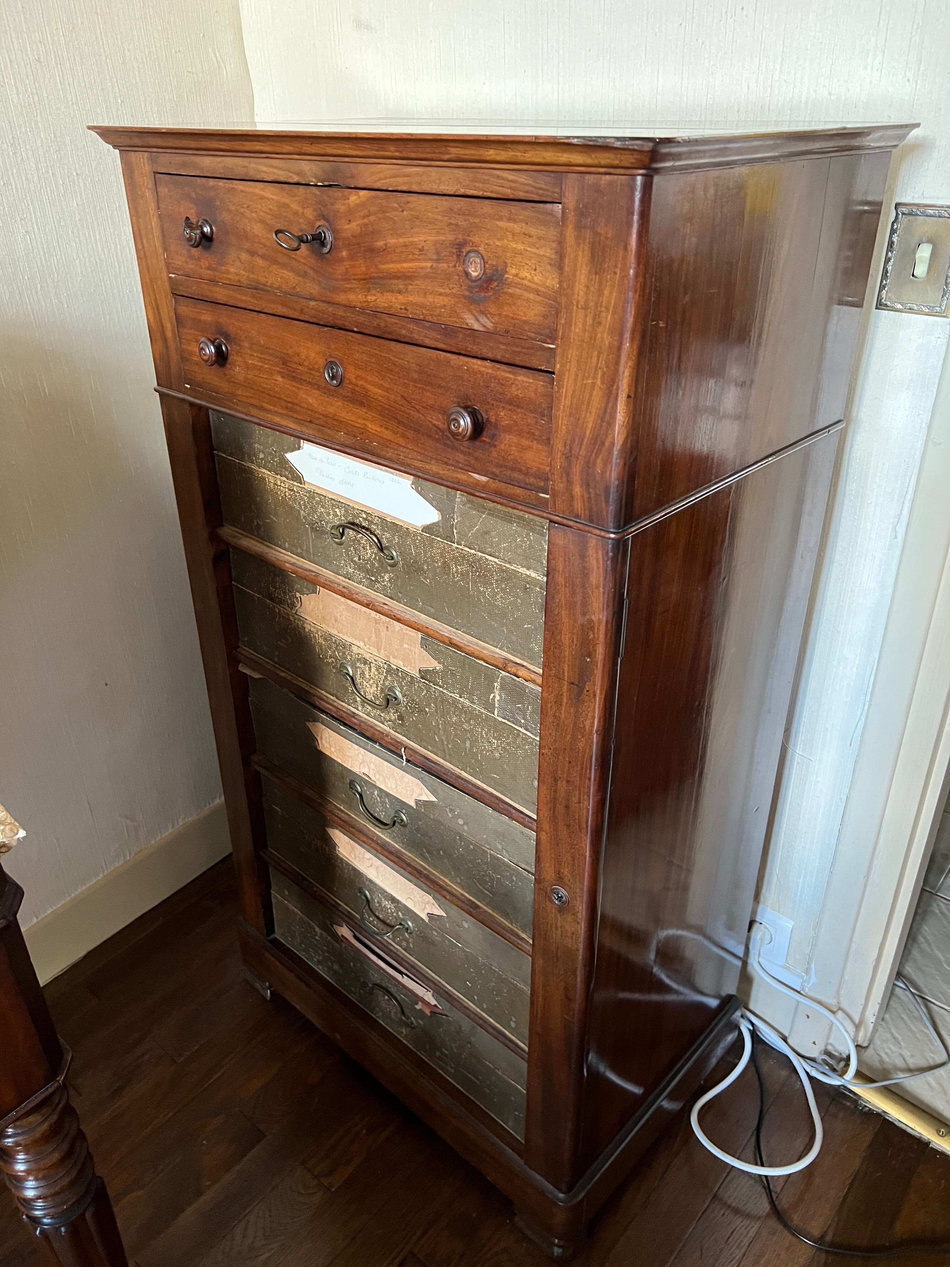 Cardboard restaurant or furniture by profession notary