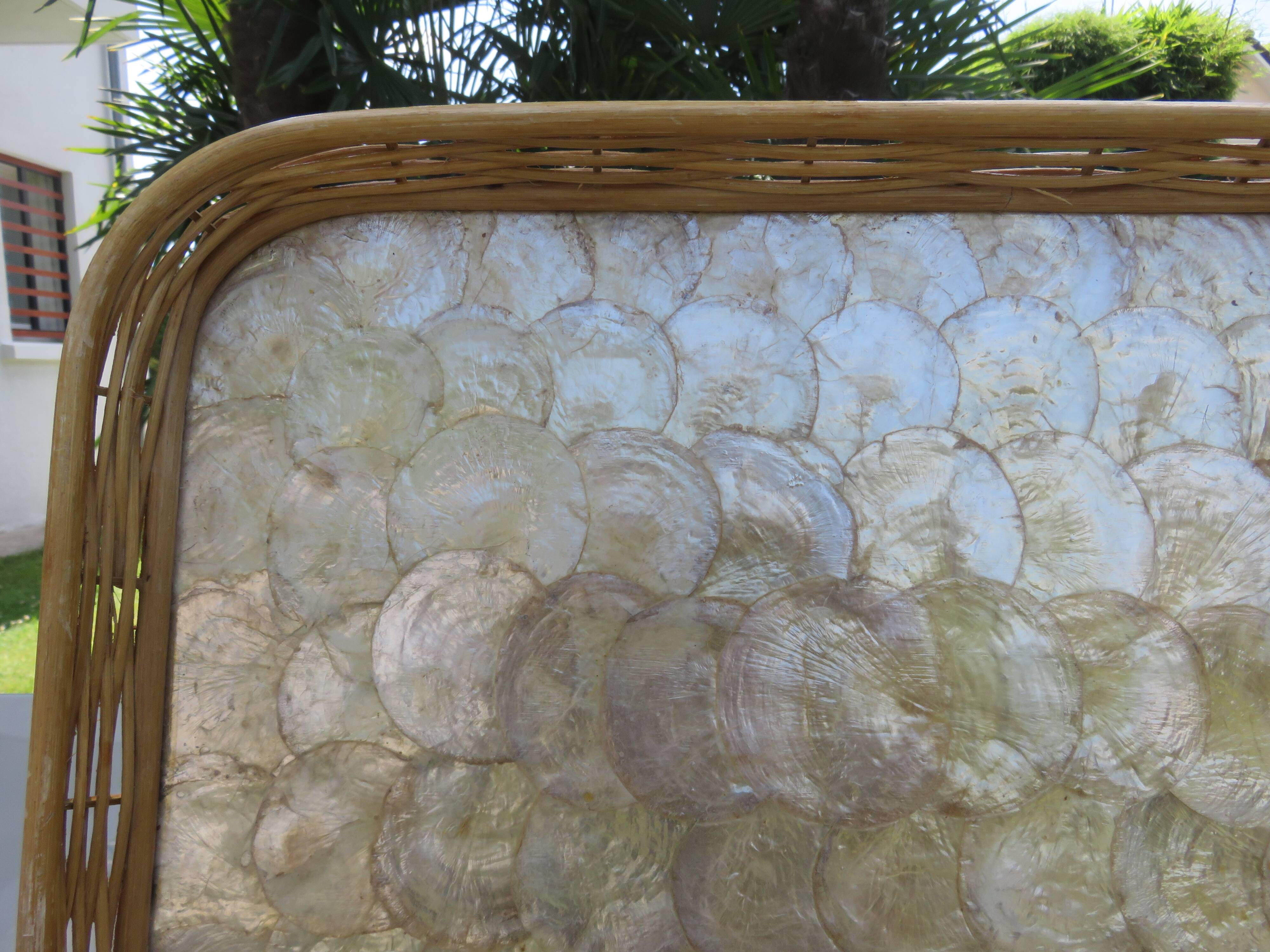 Old tray in woven rattan and mother-of-pearl, 1980s, vintage