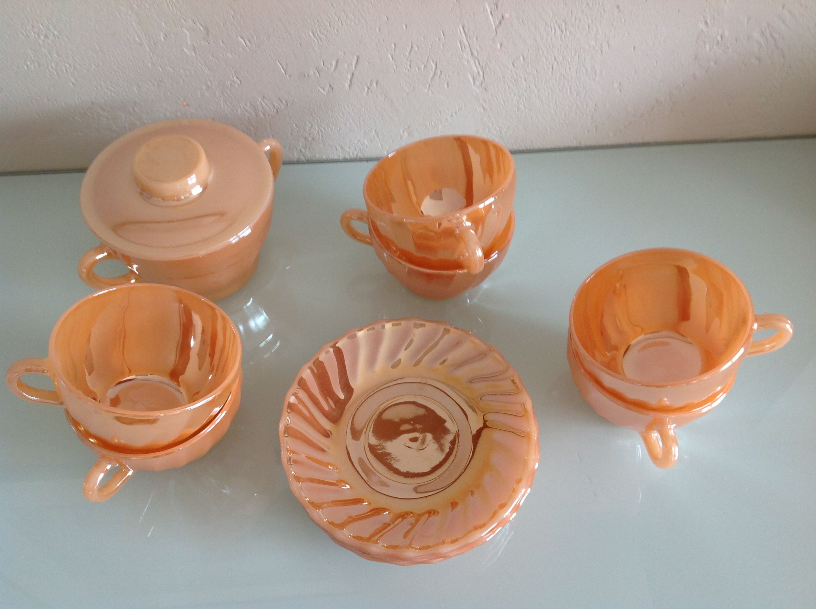 Set of six cups and pearly opaline sugar by Termocrisa / vintage 50-60