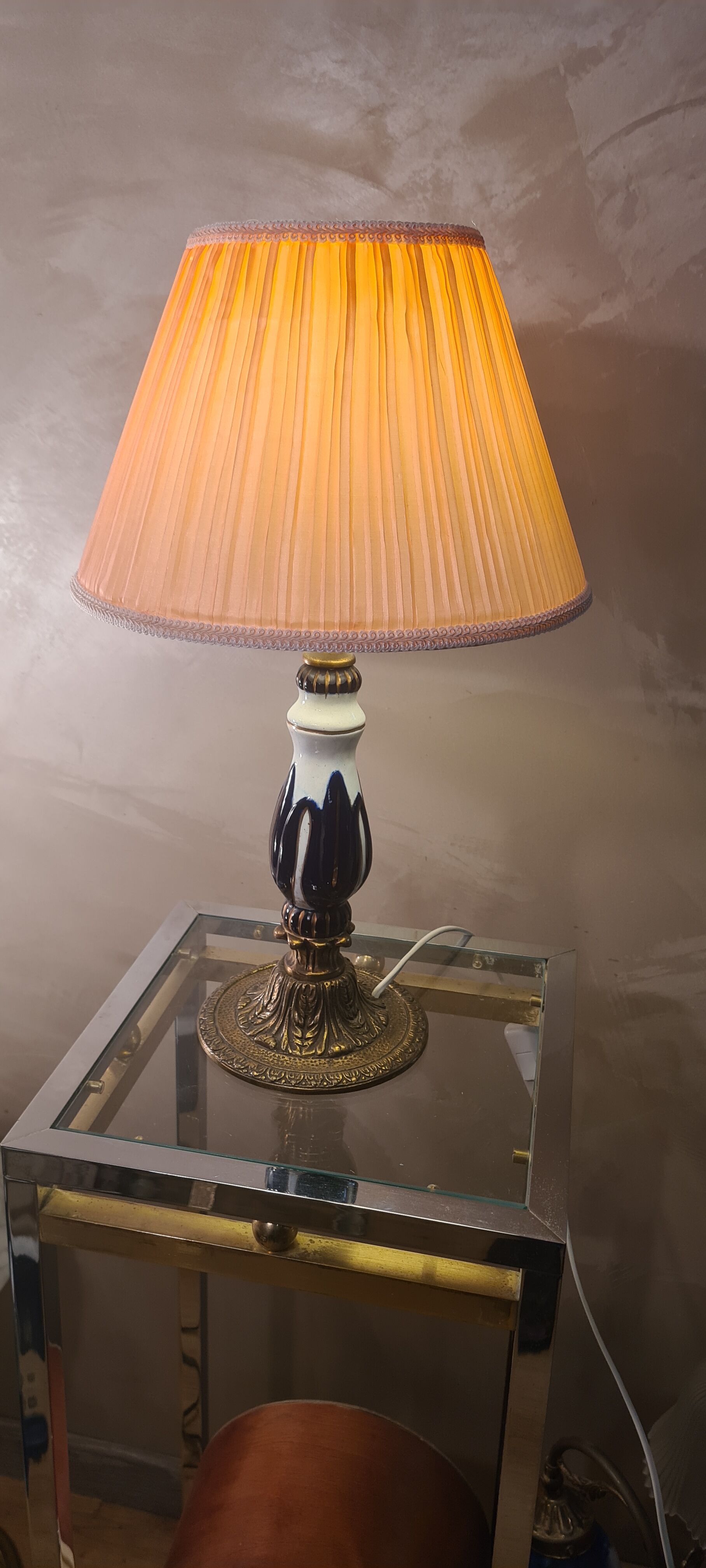 Ceramic and bronze foot lamp, pleated lampshade old pink 48x29 art deco