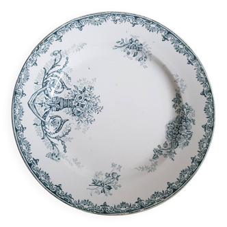 Assiette en terre de fer