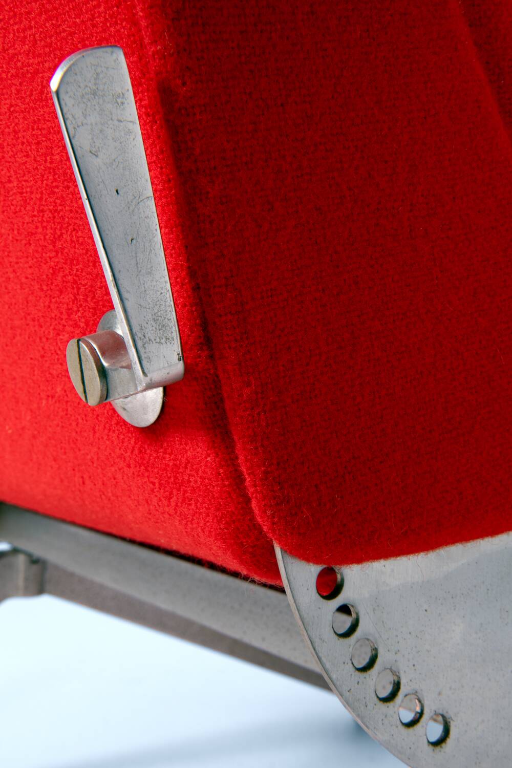 P40 lounge chair by Tecno - Osvaldo Borsani