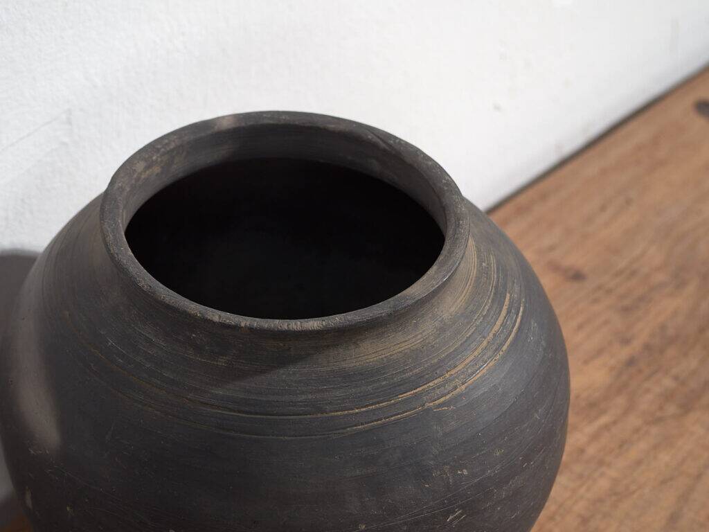 Antique Asian ceramic vase (c.1900) #16