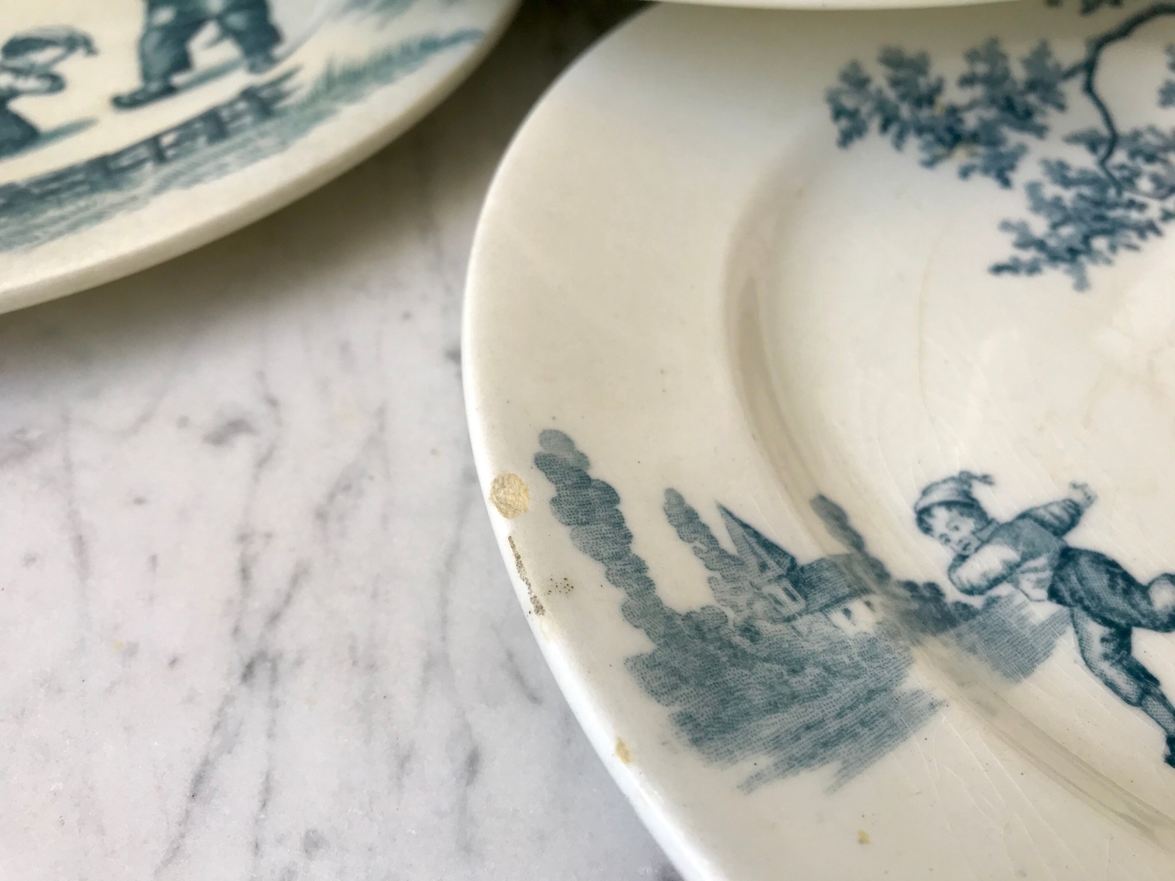 Set of 5 flat plates Iron Earth model "Garde-Champêtre" late nineteenth
