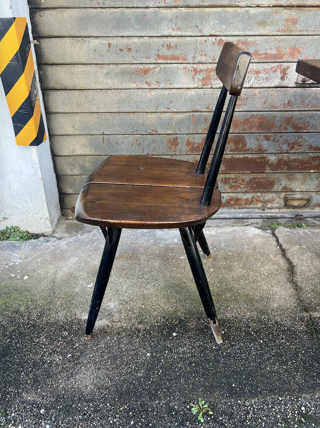 Set of table and chairs by Ilmari Tapiovaara Pirkaa.