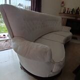 Vintage white curved tufted three-seater canapé
