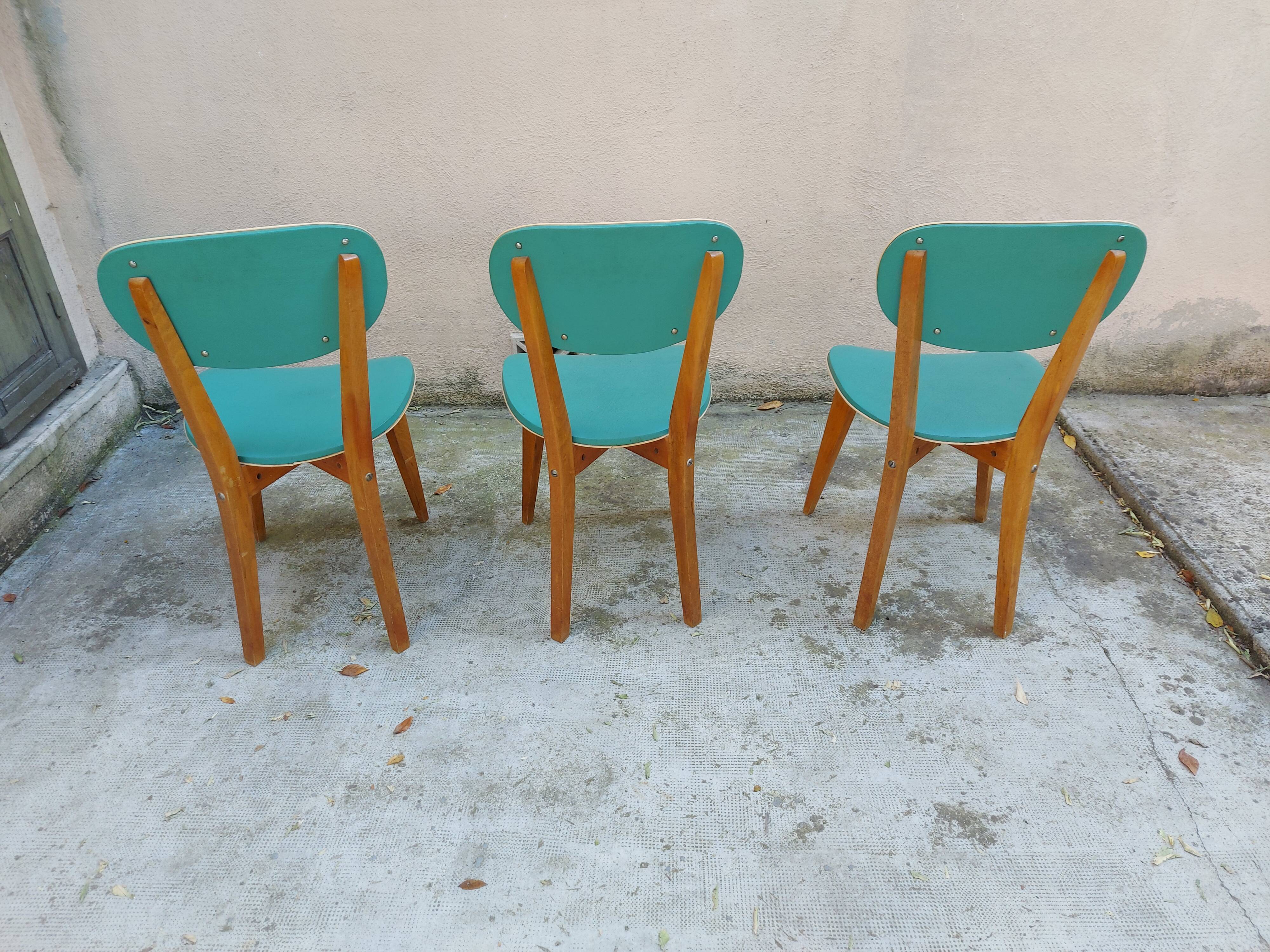 3 chaises vintages, assise et dossier en skaï
