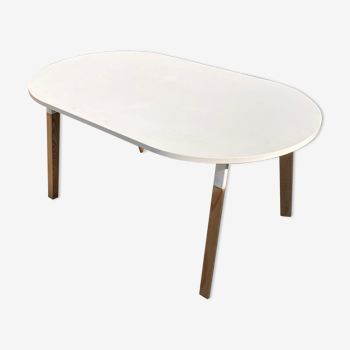 Table ovale blanche piétement en bois  massif