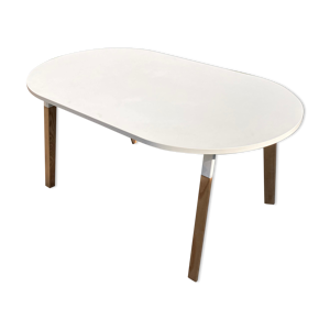 Table ovale blanche piétement