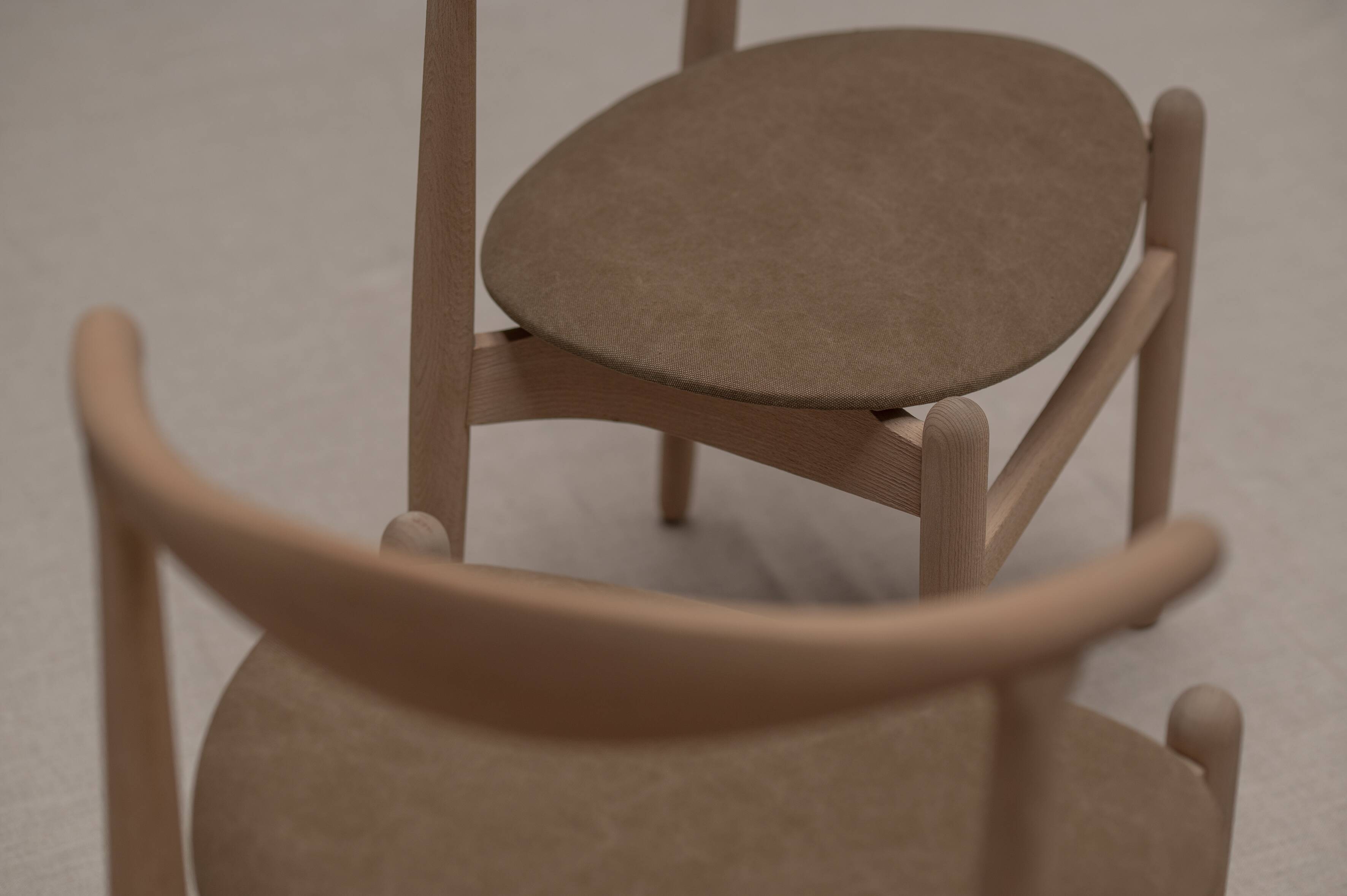 Model FH 1934 dining chairs by Hans J. Wegner