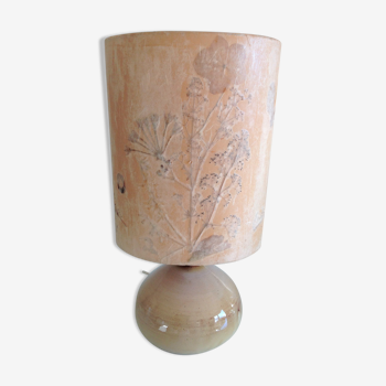 Lampe avec pied en céramique beige et abat jour herbier / vintage années 60-70