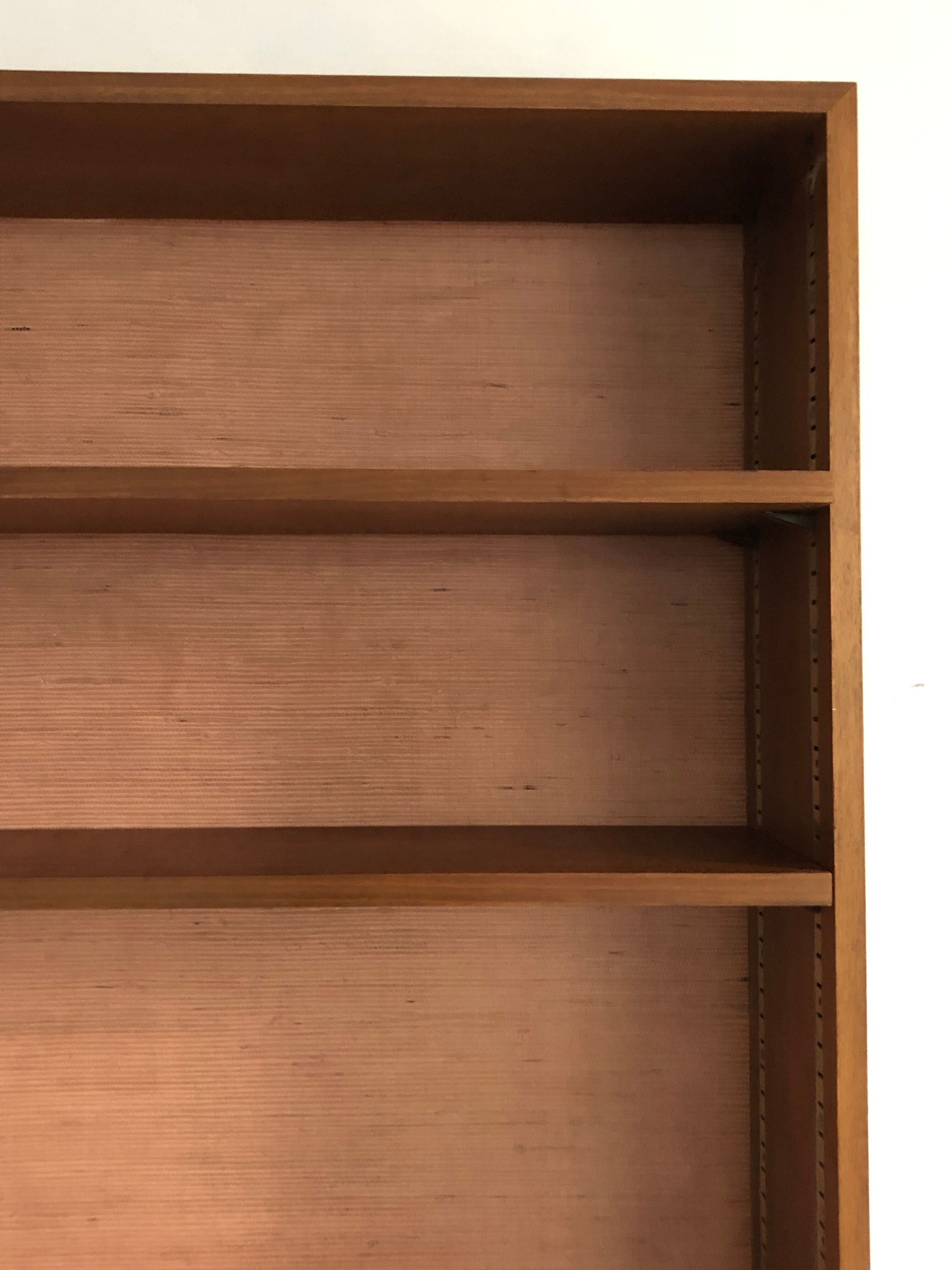 Teck bookcase